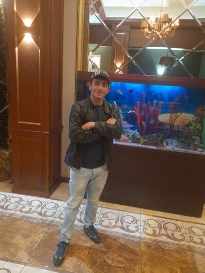  ,   Artur, 36 ,   ,   