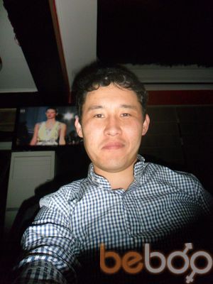  ,   Oskar, 44 ,   