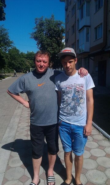  ,   Artem, 30 ,   ,   , c 