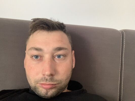  ,   Oleg, 22 ,   ,   
