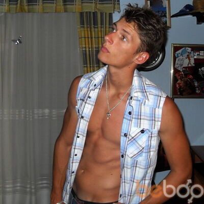  Malaga,   Arnold, 32 ,   