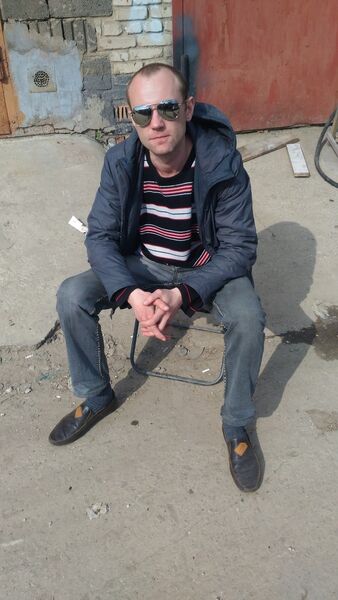  ,   Stas, 36 ,   