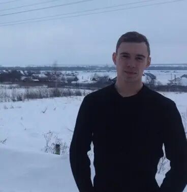  28303952  Pavel, 24 ,    