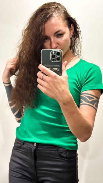  ,   Nikolka, 32 ,   ,   
