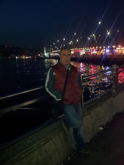  ,   Faruk, 54 ,   