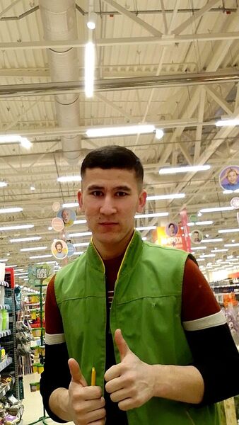  ,   Farruxbek, 24 ,   ,   
