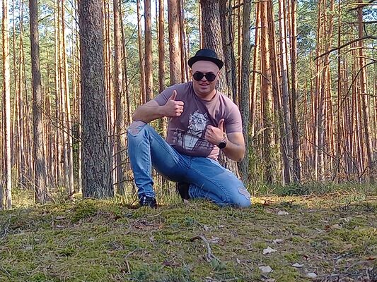 ,   Erik, 36 ,   ,   