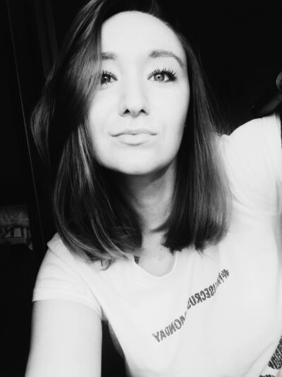  ,   Darya, 33 ,   