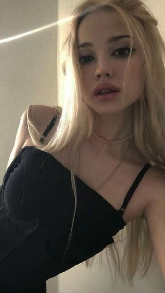 ,   Milana, 31 ,   ,   