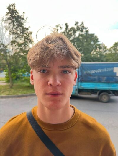  ,   Ron, 25 ,   ,   , c , 
