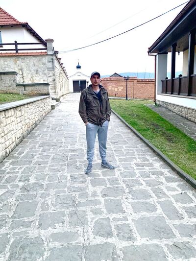  ,   Sergiu, 41 ,   ,   , c 