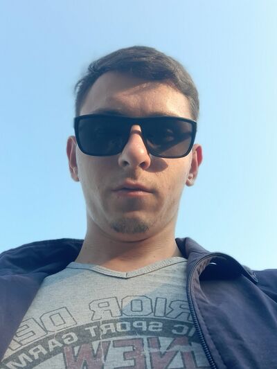  ,   Sasha, 25 ,   ,   
