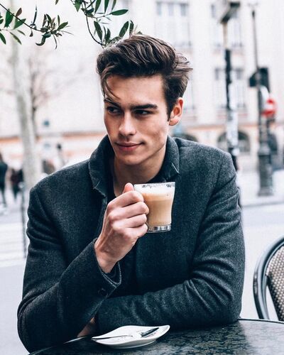  ,   KRIS, 25 ,   ,   , c , 