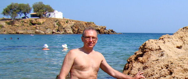  ,   Alex, 59 ,  