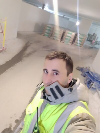  ,   Anton, 33 ,   ,   