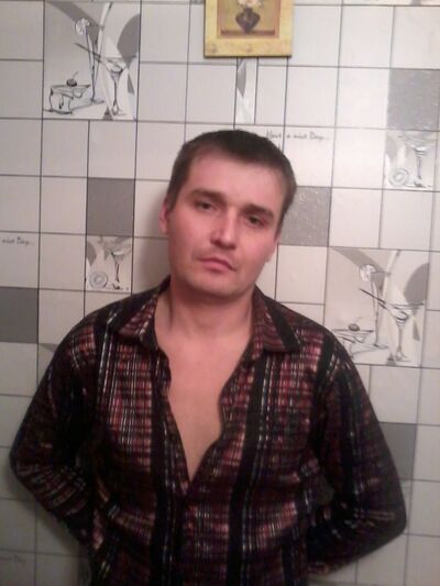  ,   Nikitos, 40 ,   