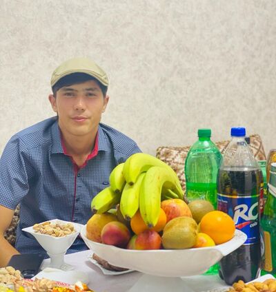  ,   Maksim, 25 ,   ,   