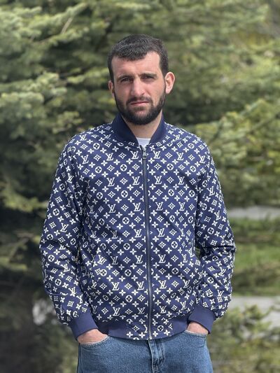  ,   Narek, 27 ,   ,   