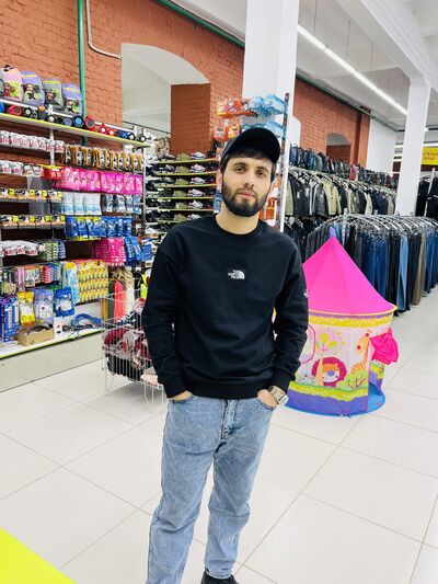  ,   Mansur, 28 ,   ,   