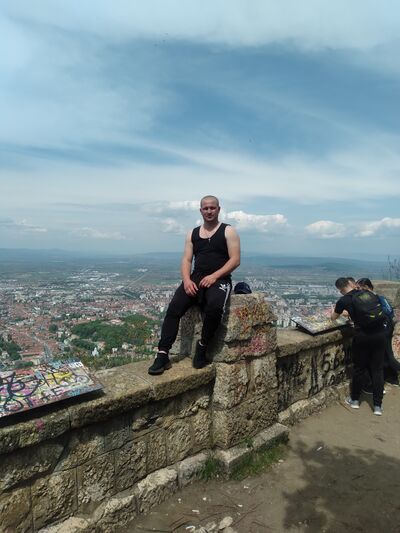  ,   Costantin, 33 ,   c 