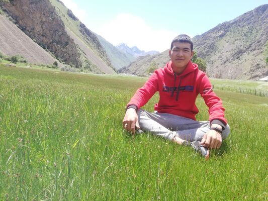  ,   Omurbek, 23 ,   ,   , c 