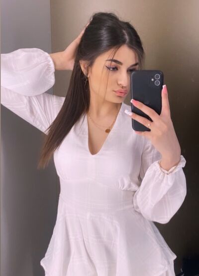  ,   Akisha, 31 ,   ,   