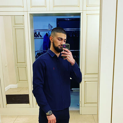  ,   Armen, 22 ,   ,   