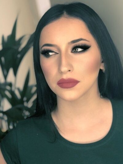  ,   Katrina, 26 ,   c 