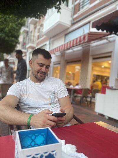  ,   Alexandru, 27 ,   ,   