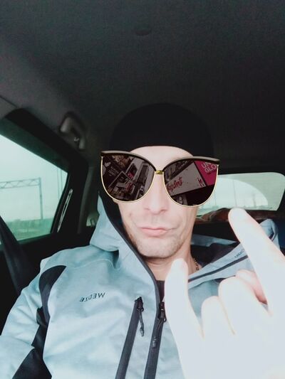  ,   Andrei, 41 ,   ,   , c 