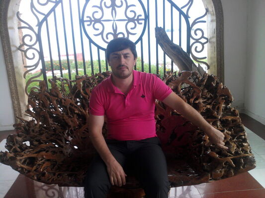  ,   Azam, 42 ,     , c 