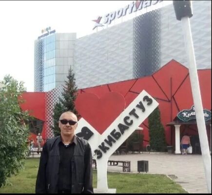  ,   Sergey, 56 ,   c 