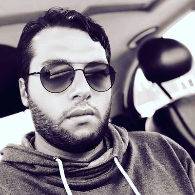  ,   Taron, 28 ,   ,   