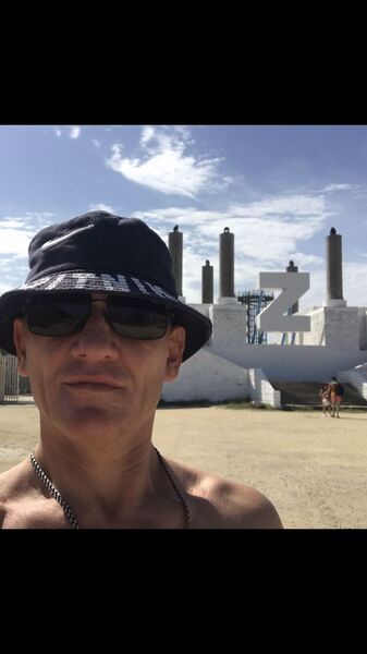  ,   Alex, 41 ,   ,   , c , 