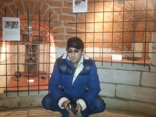  ,   Kaxa, 42 ,  
