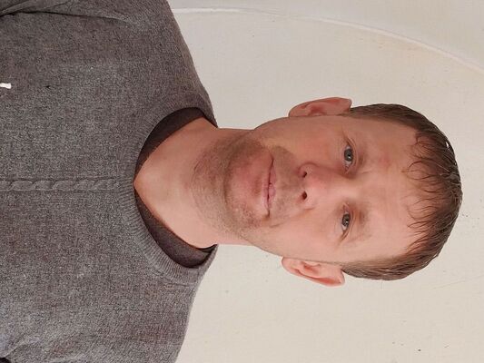  ,   Viktor, 36 ,   ,   