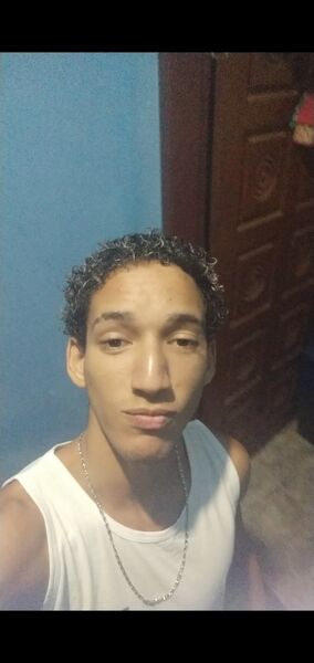  --,   Leoniixo, 18 ,   ,   