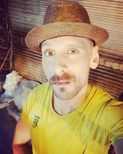  ,   Ahmed, 40 ,   ,   , c 