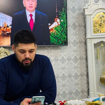  ,   Kamron, 28 ,   ,   