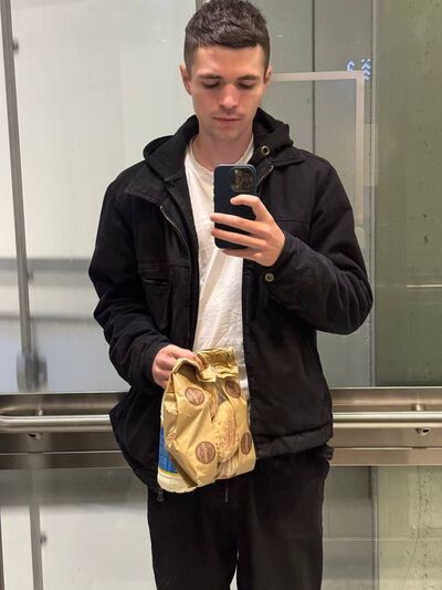  ,   Artem, 24 ,   ,   