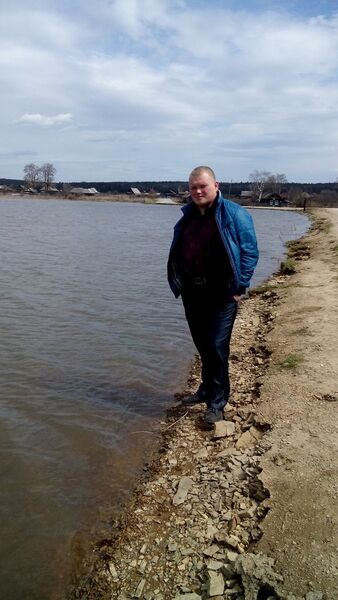  ,   Artem, 33 ,   