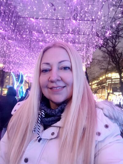  ,   Ekaterina, 49 ,   c 