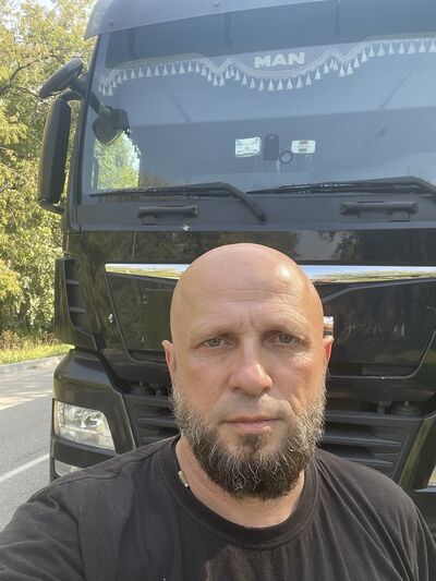  --,   , 52 ,     , c 