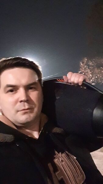  ,   Alex, 32 ,   ,   