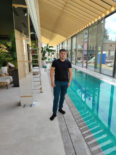  ,   Petru, 32 ,   ,   