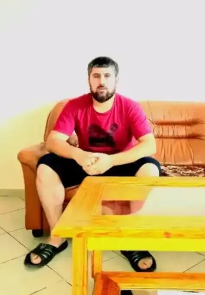  -,   Edvard, 32 ,   ,   