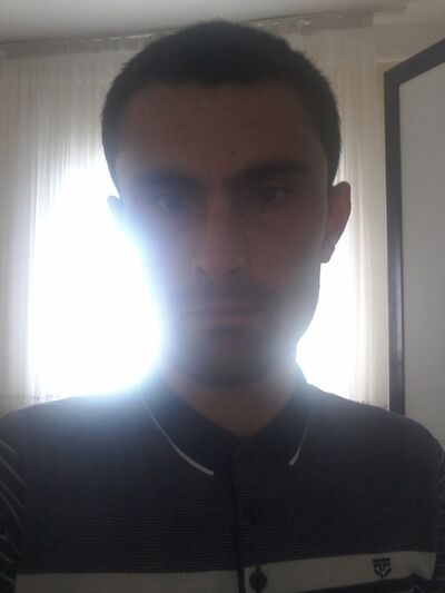  ,   Bayrammyrat, 32 ,   