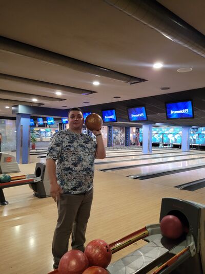  ,   Anatoly, 30 ,   ,   