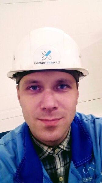  ,   Valentin, 42 ,     , c 
