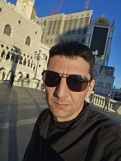  Studio City,   , 35 ,   ,   